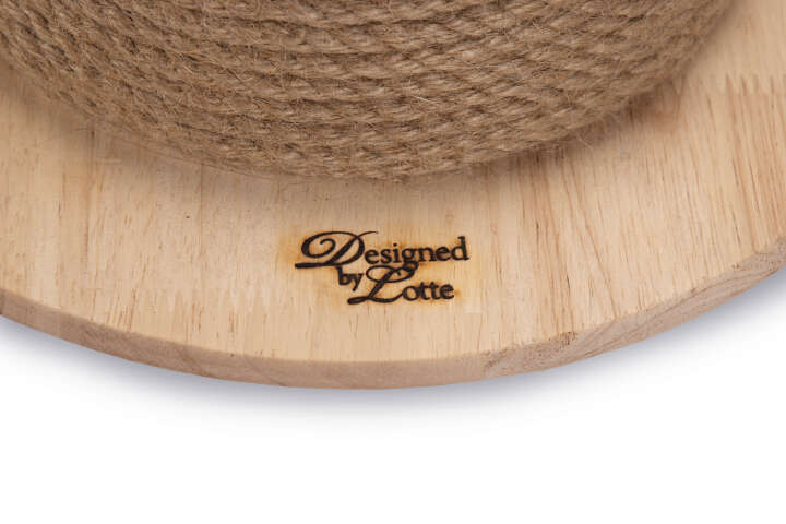 Designed by Lotte Holz-Kratzball Wiggly